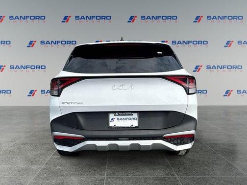 Glacial White Pearl 2023 Kia Sportage EX