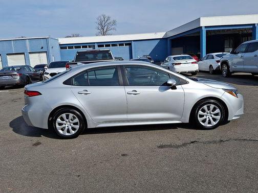 Classic Silver Metallic 2025 Toyota Corolla LE