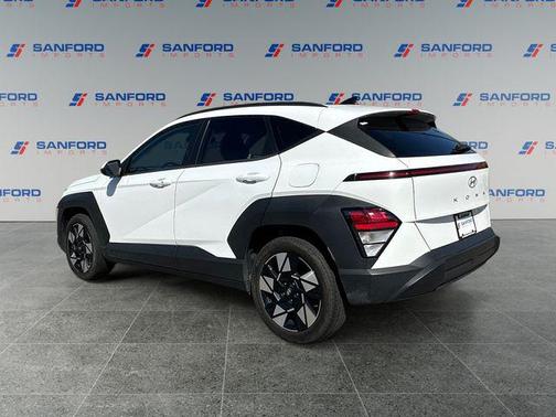 Atlas White 2024 Hyundai KONA SEL