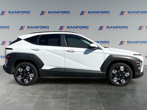 Atlas White 2024 Hyundai KONA SEL