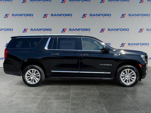 Onyx Black 2021 GMC Yukon XL SLT