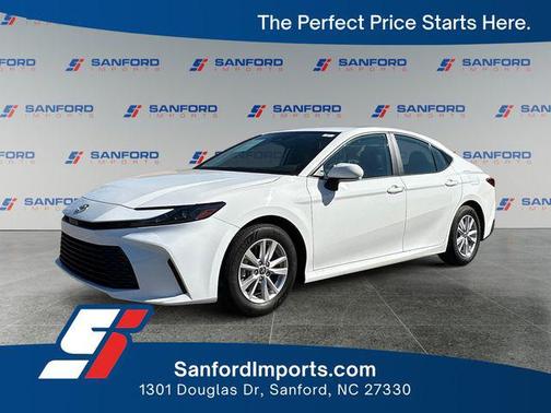 Ice 2025 Toyota Camry LE