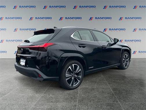2022 Lexus UX 250h Base