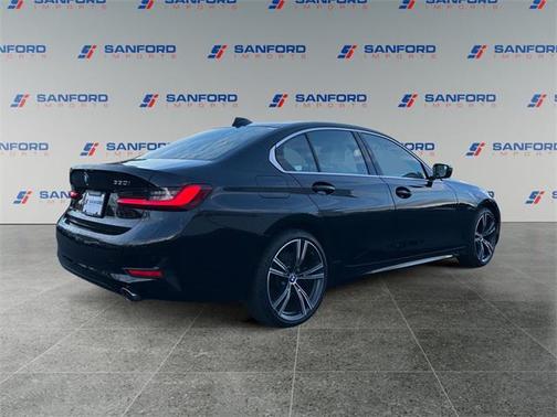 2022 BMW 330 330i