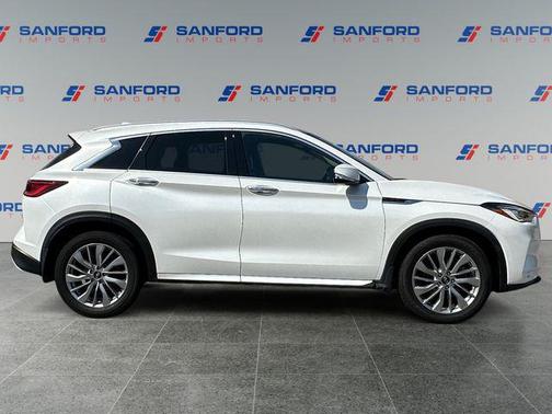 2023 INFINITI QX50 LUXE