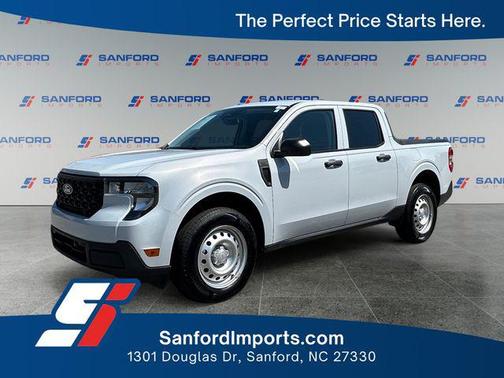 Space White Metallic 2025 Ford Maverick XL