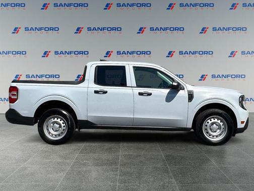 Space White Metallic 2025 Ford Maverick XL