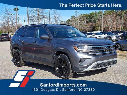 Platinum Gray Metallic 2023 Volkswagen Atlas 3.6L SE w/Technology