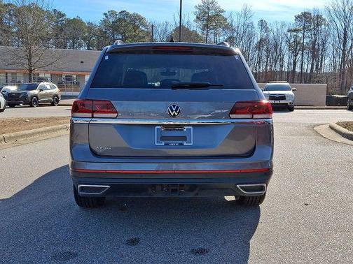 Platinum Gray Metallic 2023 Volkswagen Atlas 3.6L SE w/Technology