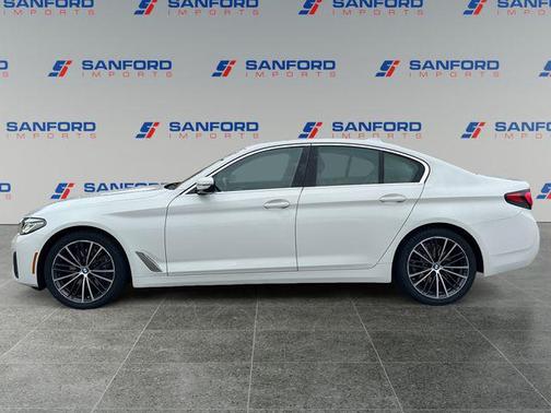 2022 BMW 530 i