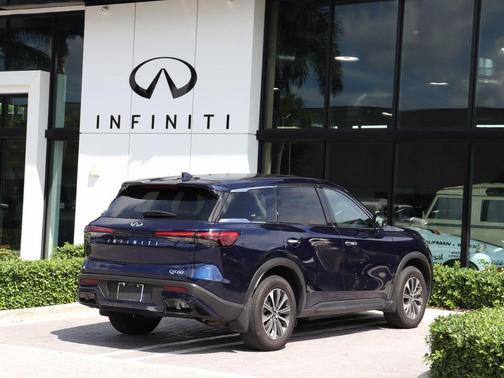 2022 INFINITI QX60 Pure