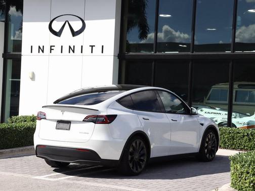 2023 Tesla Model Y Performance Dual Motor All-Wheel Drive