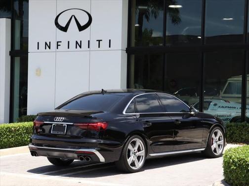 2023 Audi S4 Premium Plus TFSI quattro Tiptronic