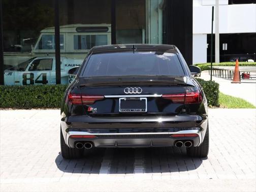 2023 Audi S4 Premium Plus TFSI quattro Tiptronic