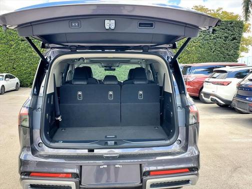 2025 INFINITI QX80 SENSORY AWD