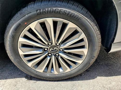 2025 INFINITI QX80 SENSORY AWD
