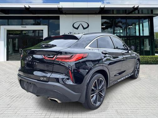2022 INFINITI QX55 LUXE