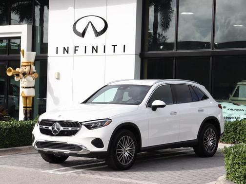2025 Mercedes-Benz GLC 300 Base