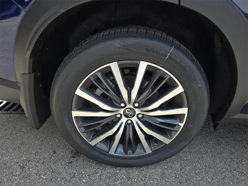 2025 INFINITI QX60 SENSORY