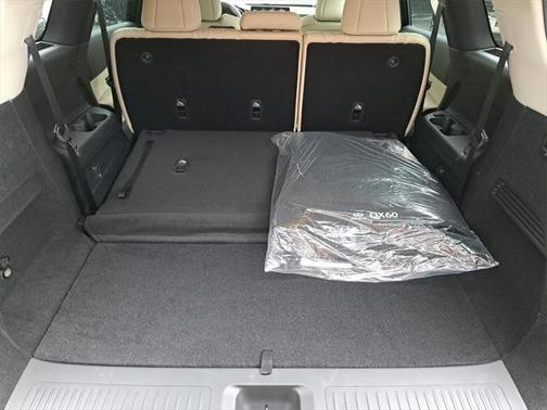 2025 INFINITI QX60 Pure