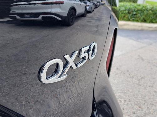 2025 INFINITI QX50 Luxe AWD
