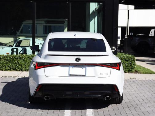 2022 Lexus IS 350 Base