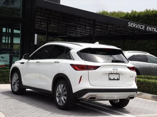 2022 INFINITI QX50 LUXE