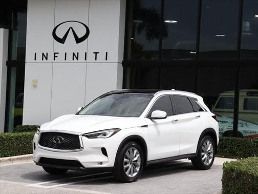 2022 INFINITI QX50 LUXE