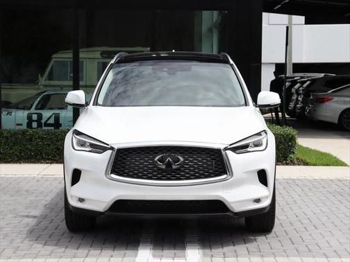 2022 INFINITI QX50 LUXE