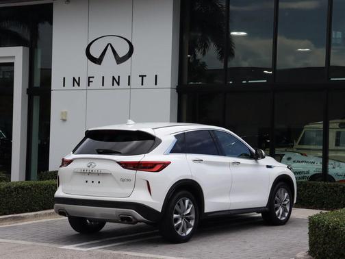 2021 INFINITI QX50 PURE