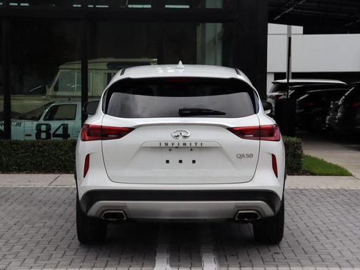 2021 INFINITI QX50 PURE