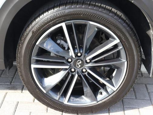 2025 INFINITI QX55 LUXE