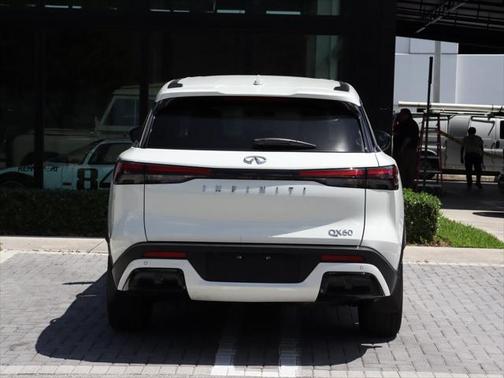 2023 INFINITI QX60 Pure