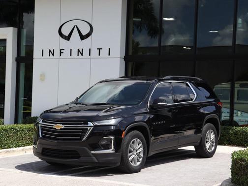 2022 Chevrolet Traverse LT Leather