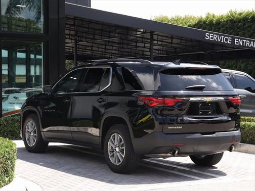 2022 Chevrolet Traverse LT Leather