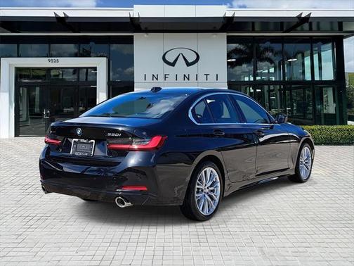 2024 BMW 330 i xDrive