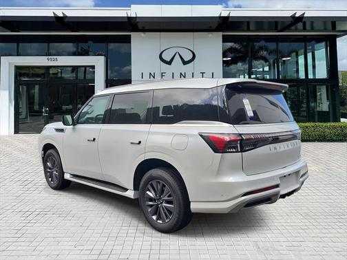2025 INFINITI QX80 PURE