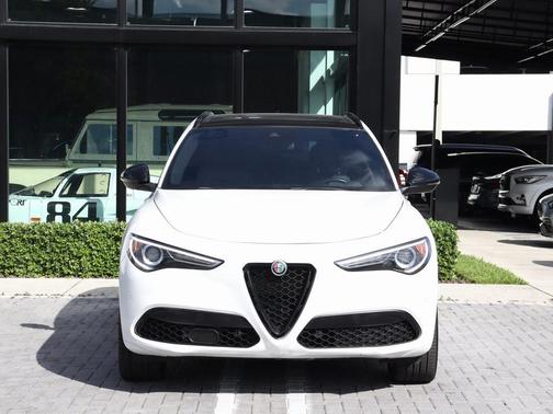 2023 Alfa Romeo Stelvio Veloce