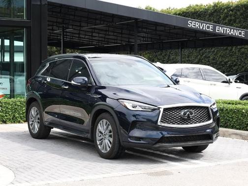 2023 INFINITI QX50 LUXE