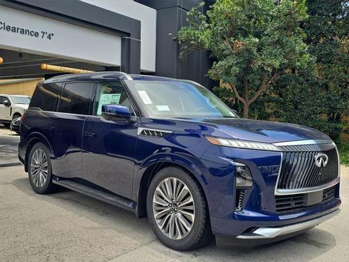 2025 INFINITI QX80 Luxe