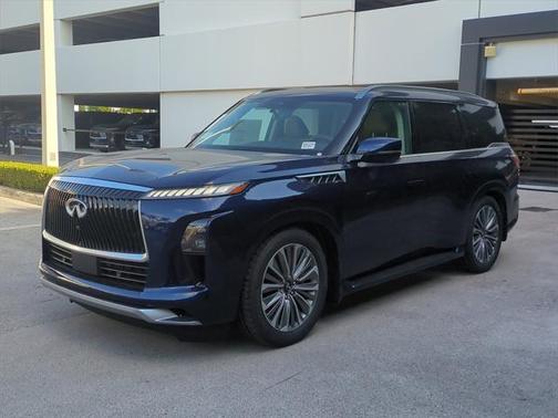 2025 INFINITI QX80 Luxe