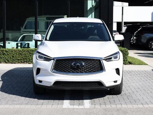 2025 INFINITI QX50 PURE