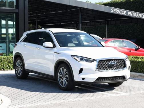 2025 INFINITI QX50 PURE