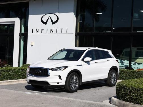 2025 INFINITI QX50 PURE