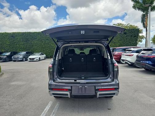 2025 INFINITI QX80 PURE