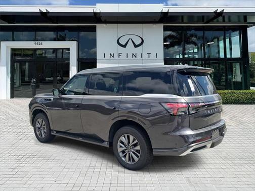 2025 INFINITI QX80 PURE