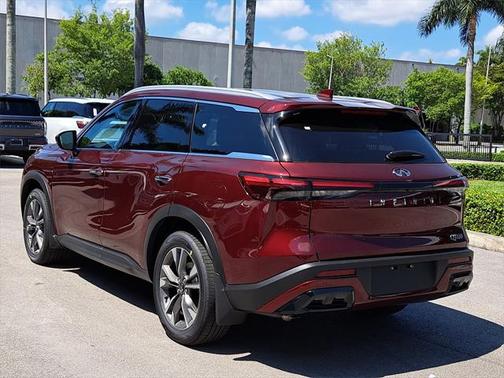 2025 INFINITI QX60 Luxe