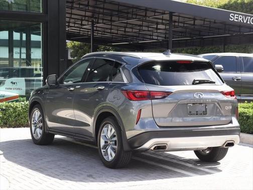 2022 INFINITI QX50 LUXE
