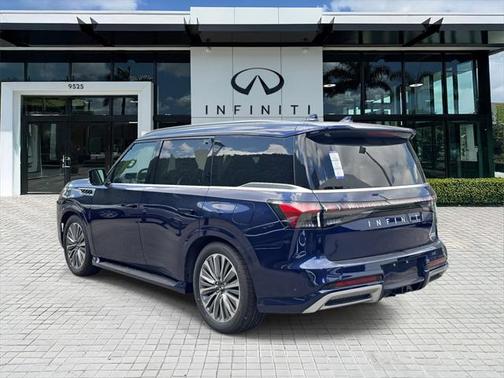 2025 INFINITI QX80 Luxe