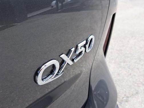 2025 INFINITI QX50 Luxe AWD